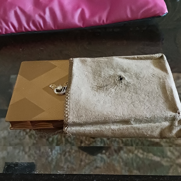 Volupte 1950's Goldtone Loose powder compact Mirror Puff Original Case - Picture 5 of 11